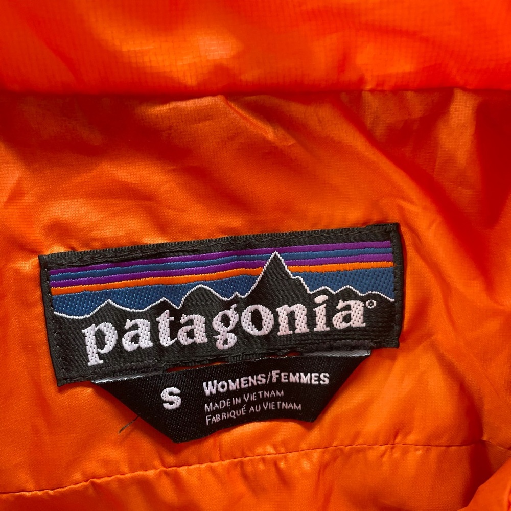 Like New Patagonia Nano Puff Quilted Diamond Full Zip Jacket in Mango Orange - Picture 7 of 11